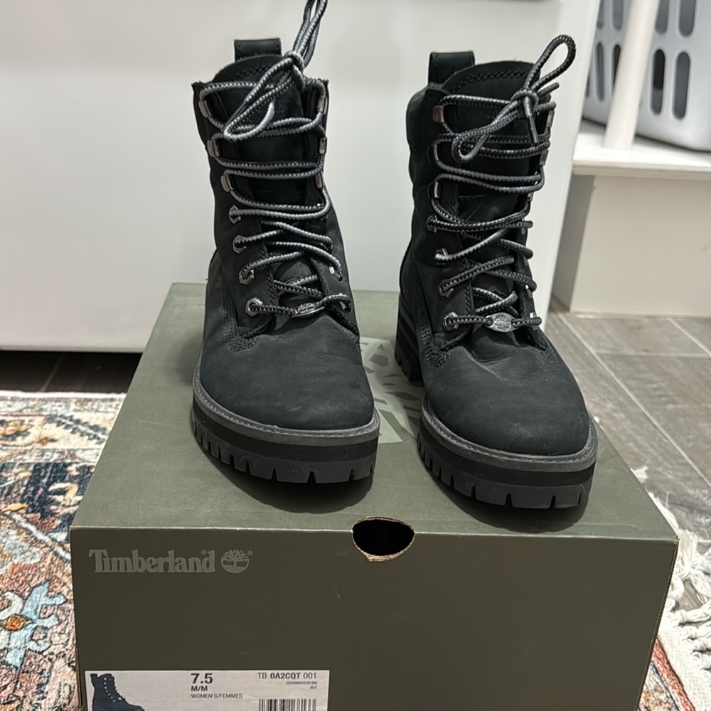 Timberline boots size 7.5
